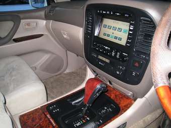 2001 Toyota Land Cruiser Pics