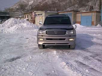 2001 Toyota Land Cruiser Images