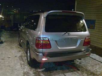 2001 Toyota Land Cruiser Pictures
