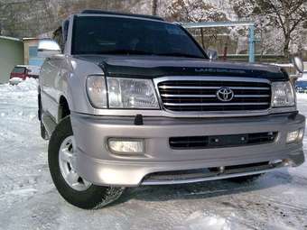 2001 Toyota Land Cruiser Photos
