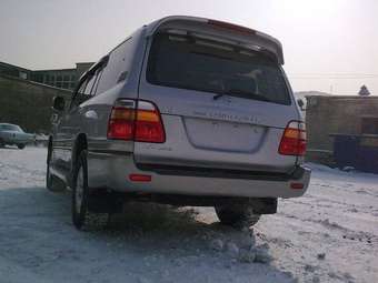 2001 Toyota Land Cruiser Wallpapers