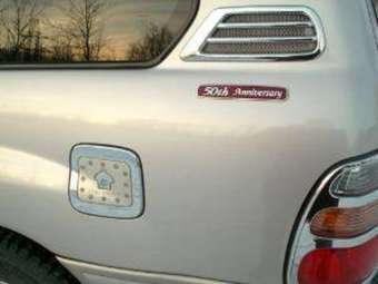 2001 Toyota Land Cruiser Pictures