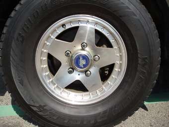 2001 Toyota Land Cruiser Photos