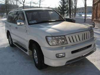 2001 Toyota Land Cruiser Pictures
