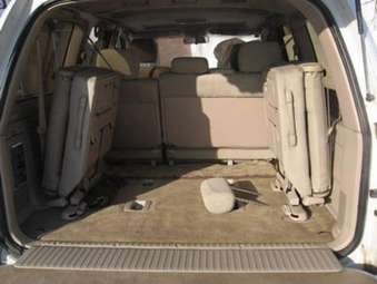 2001 Toyota Land Cruiser Photos
