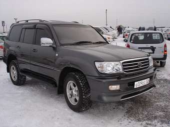 2001 Toyota Land Cruiser Pictures