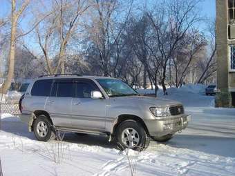 2001 Toyota Land Cruiser Photos