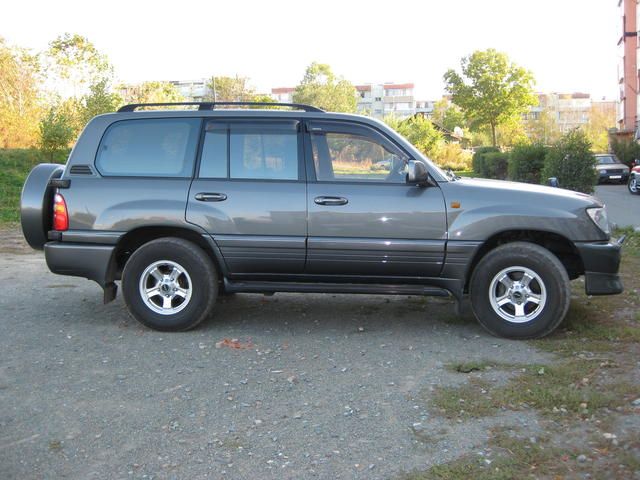 2002 Toyota Land Cruiser