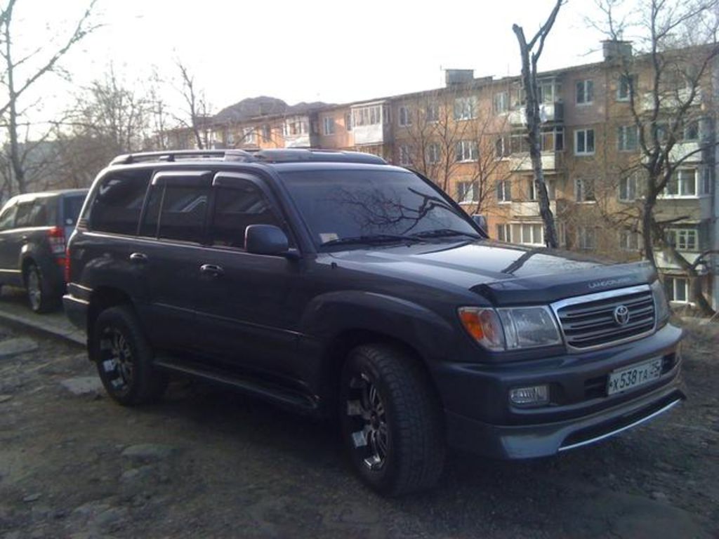 2002 Toyota Land Cruiser
