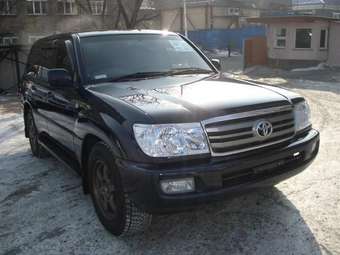2002 Toyota Land Cruiser Pics