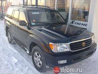 2002 Toyota Land Cruiser Pictures