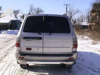 2002 Toyota Land Cruiser Pictures