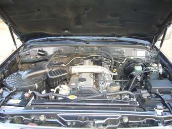 2002 Toyota Land Cruiser Pics