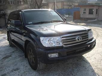 2002 Toyota Land Cruiser Pictures