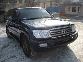 2002 Toyota Land Cruiser Pictures