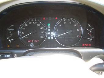 2002 Toyota Land Cruiser Pictures