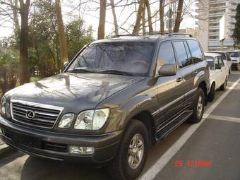 2002 Toyota Land Cruiser Images