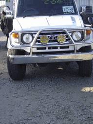 2002 Toyota Land Cruiser Photos