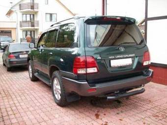 2002 Toyota Land Cruiser Pictures