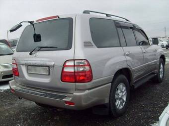 2002 Toyota Land Cruiser Photos