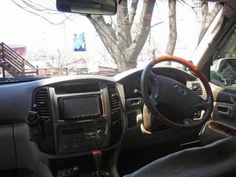 2002 Toyota Land Cruiser Wallpapers