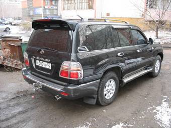 2002 Toyota Land Cruiser Pics