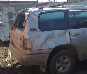 2002 Toyota Land Cruiser Pictures
