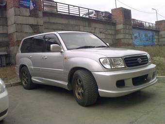 2002 Toyota Land Cruiser Wallpapers