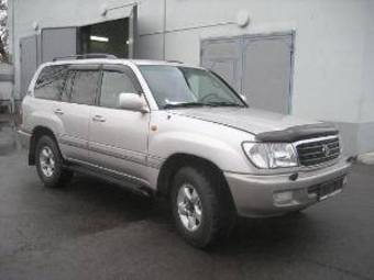 2002 Toyota Land Cruiser Images