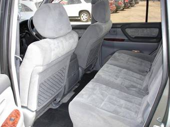 2002 Toyota Land Cruiser Images