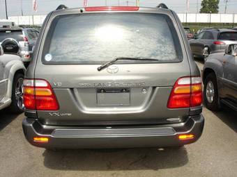2002 Toyota Land Cruiser Pictures