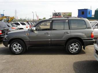 2002 Toyota Land Cruiser Wallpapers