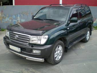 2002 Toyota Land Cruiser Photos