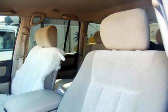 2002 Toyota Land Cruiser Pictures
