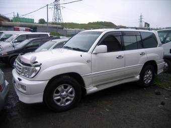 2002 Toyota Land Cruiser Images