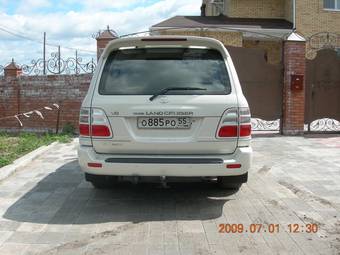 2002 Toyota Land Cruiser Photos