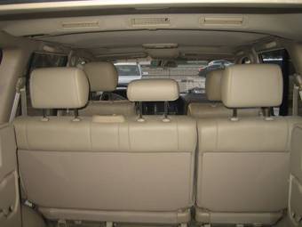 2002 Toyota Land Cruiser Pictures