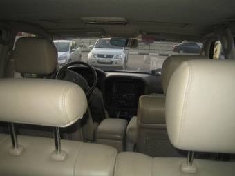 2002 Toyota Land Cruiser Photos