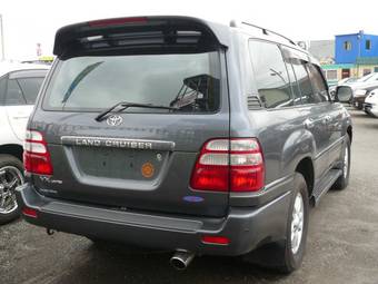 2002 Toyota Land Cruiser Pictures