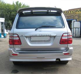 2002 Toyota Land Cruiser Photos