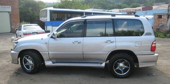 2002 Toyota Land Cruiser Wallpapers