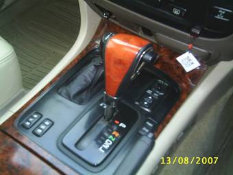 2002 Toyota Land Cruiser Pics