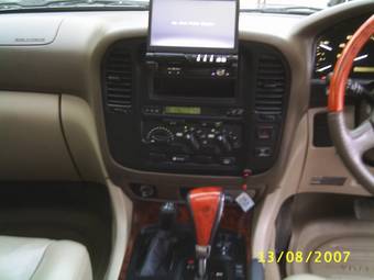 2002 Toyota Land Cruiser Images