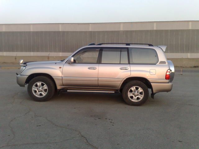 2003 Toyota Land Cruiser