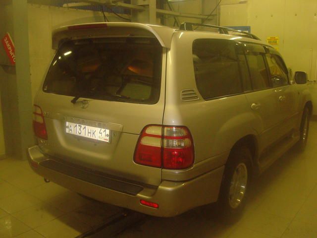 2003 Toyota Land Cruiser