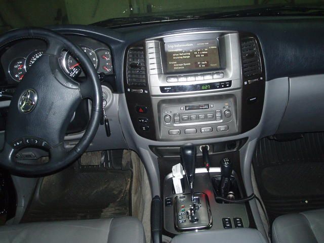 2003 Toyota Land Cruiser
