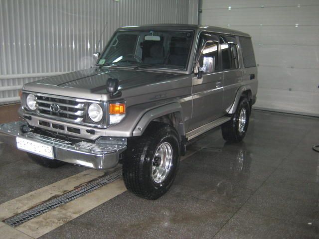 2003 Toyota Land Cruiser