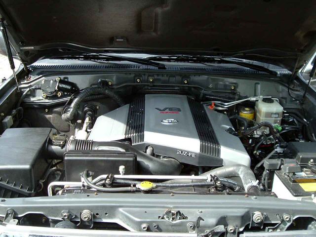 2003 Toyota Land Cruiser Wallpapers
