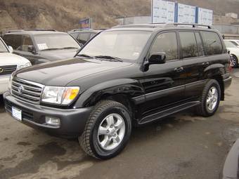 2003 Toyota Land Cruiser Pictures