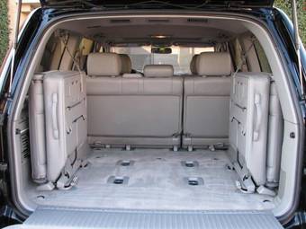 2003 Toyota Land Cruiser Photos